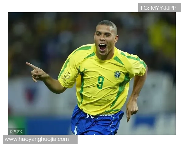 足球明星人形展板图片展示全球顶级球员风采与魅力的视觉盛宴